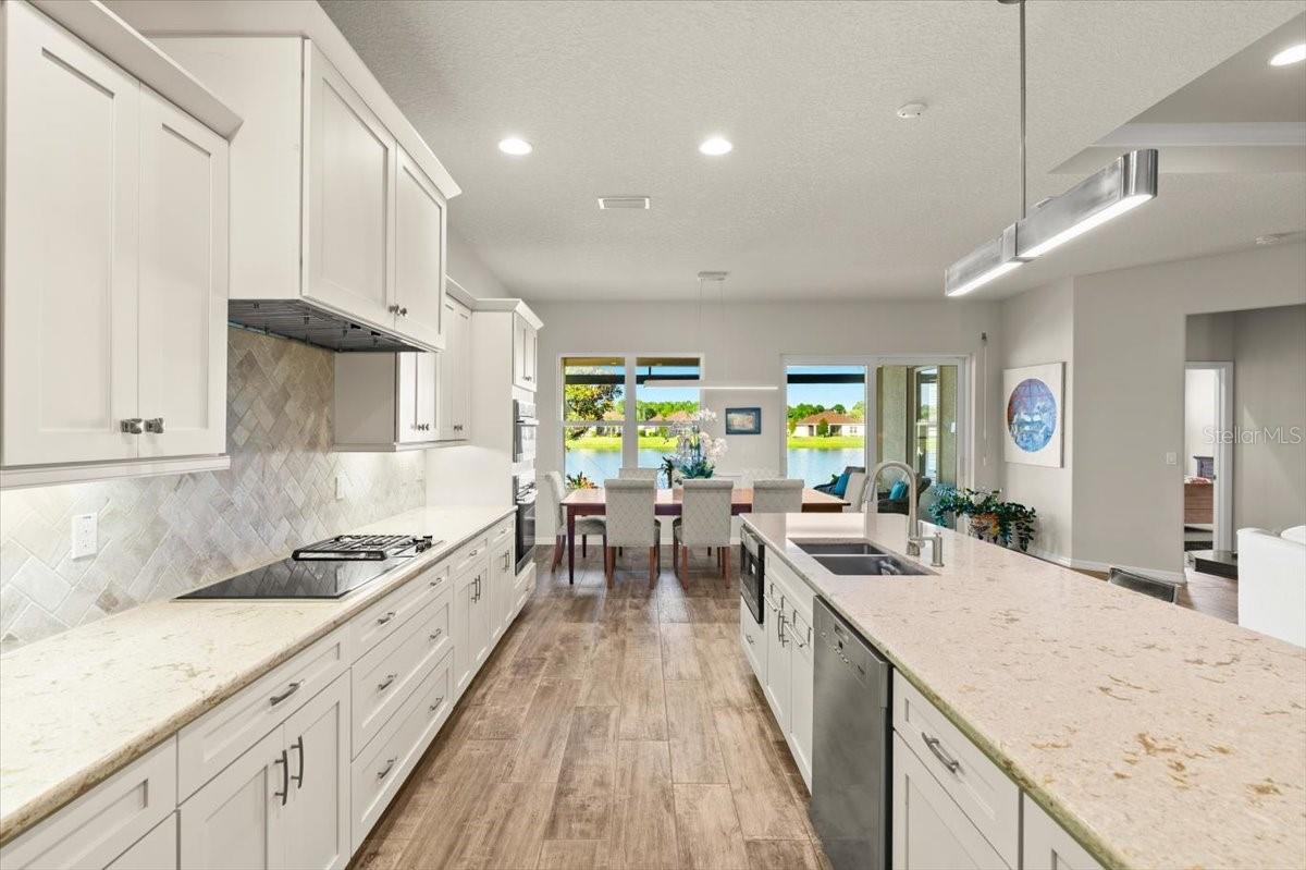 13 ARENA LAKE CIR