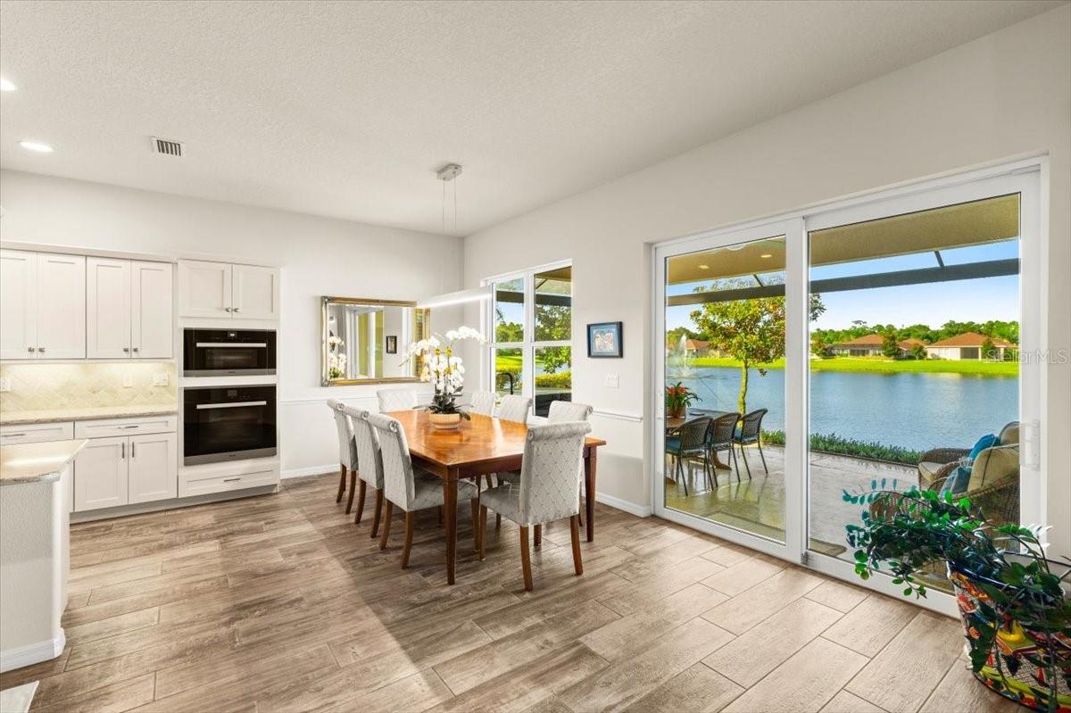 13 ARENA LAKE CIR