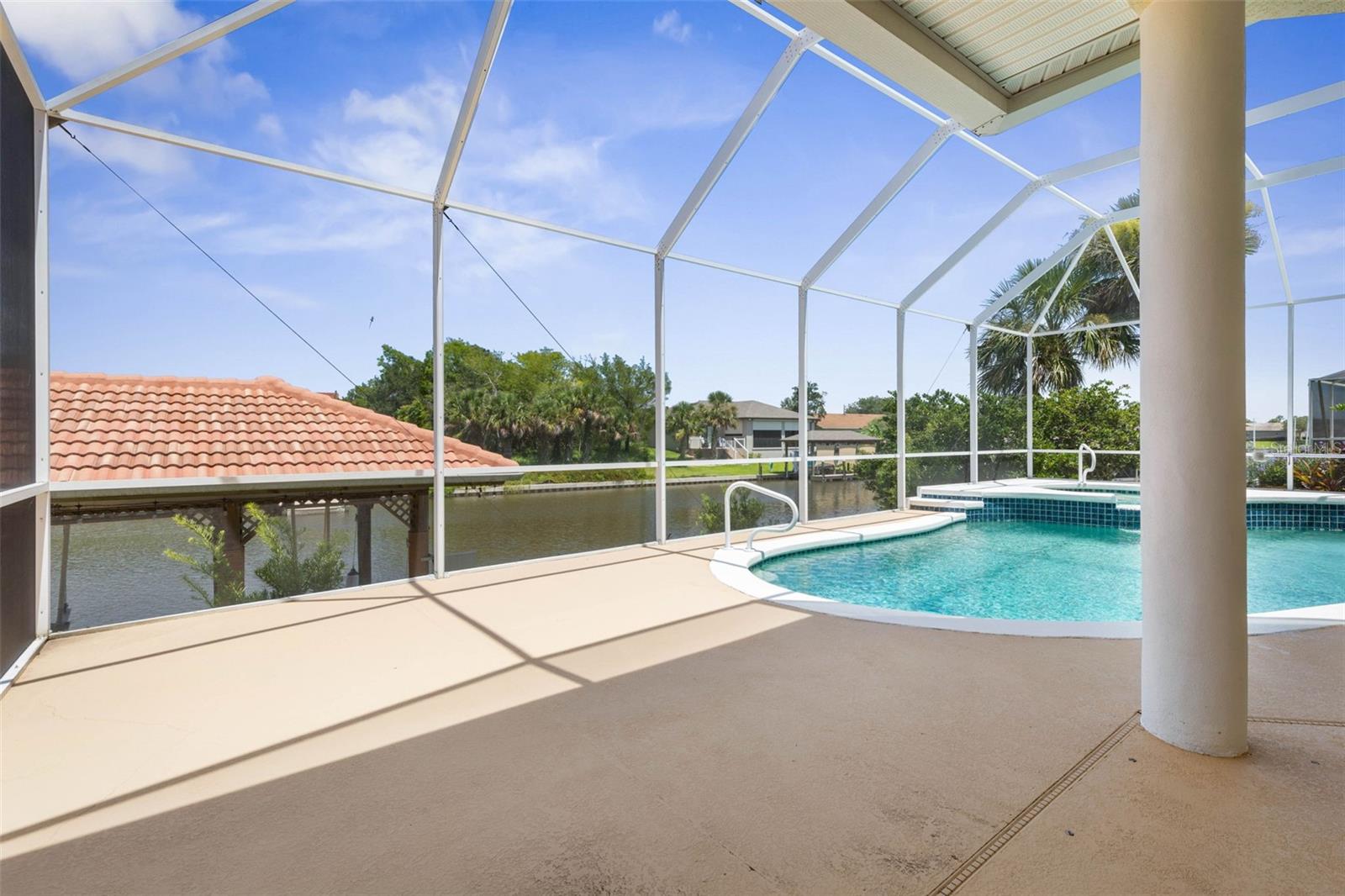 5 FLORENCE CT