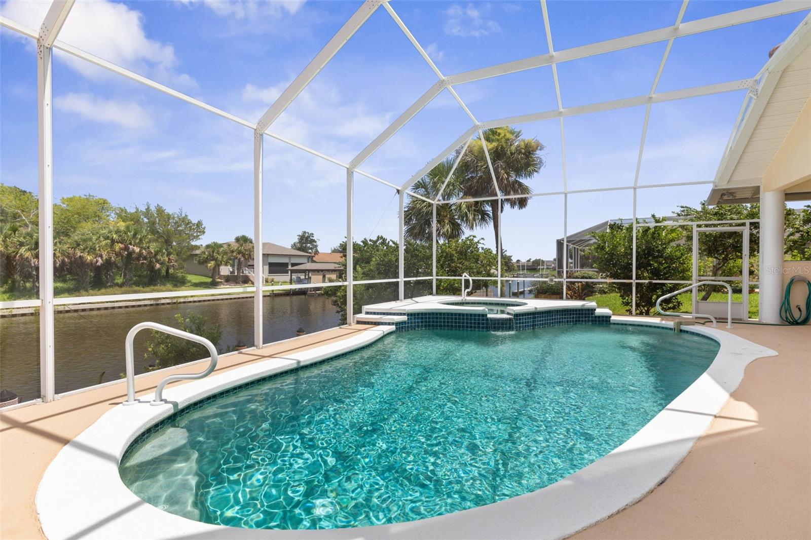 5 FLORENCE CT