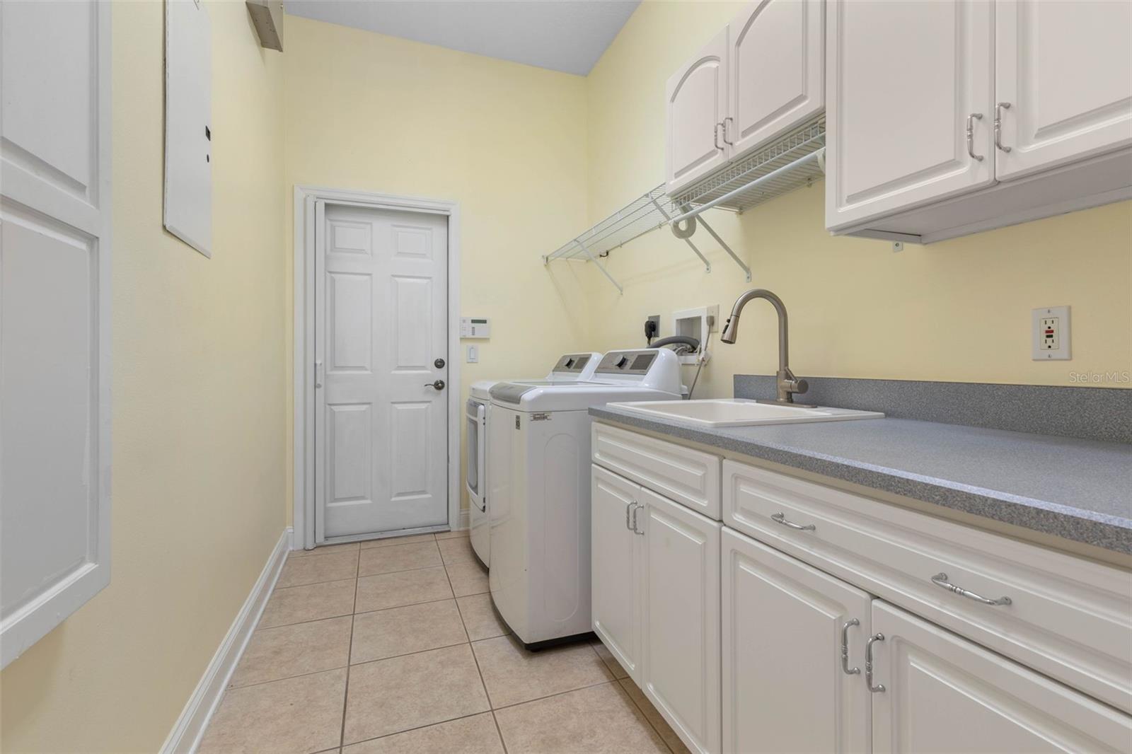 5 FLORENCE CT