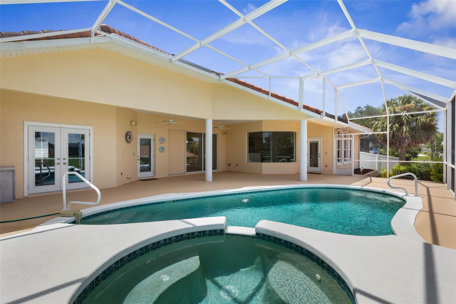 5 FLORENCE CT