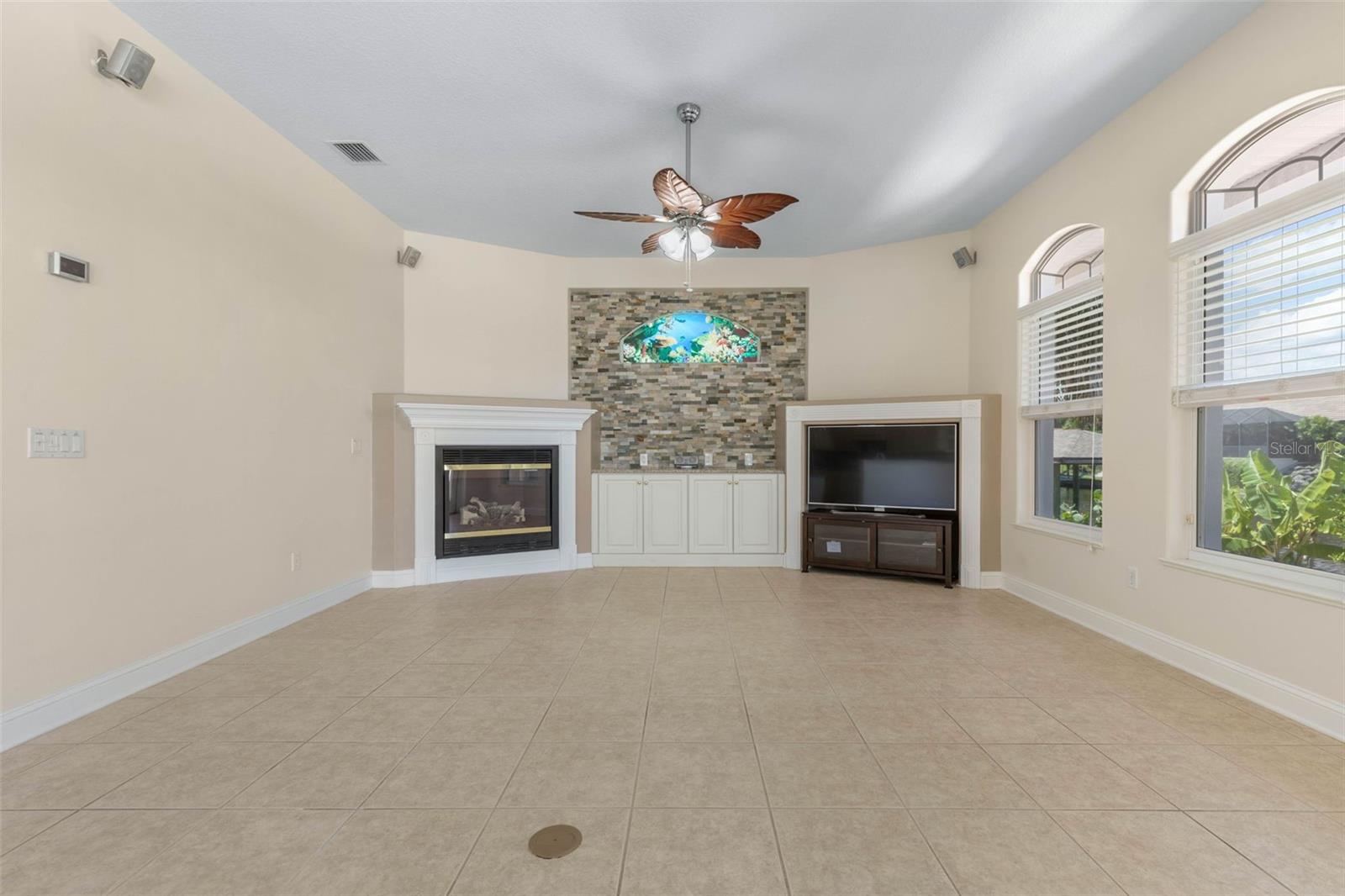 5 FLORENCE CT