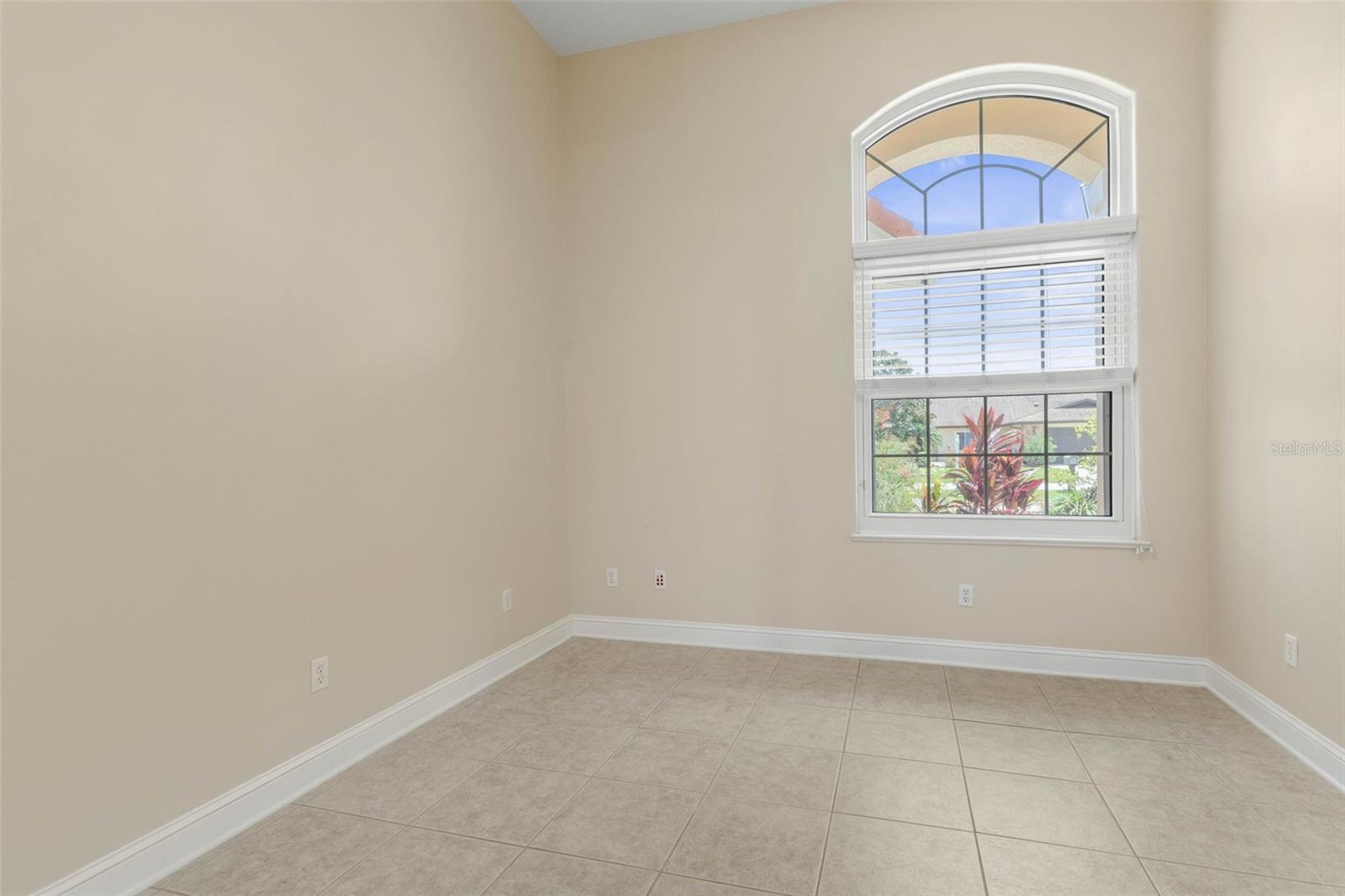 5 FLORENCE CT