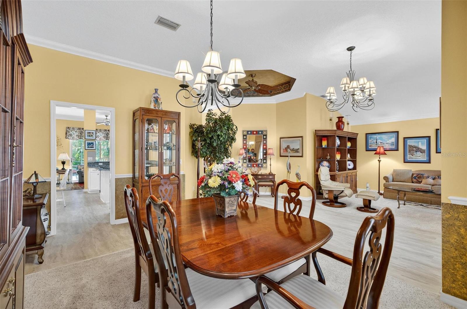 24 SAINT ANDREWS CT