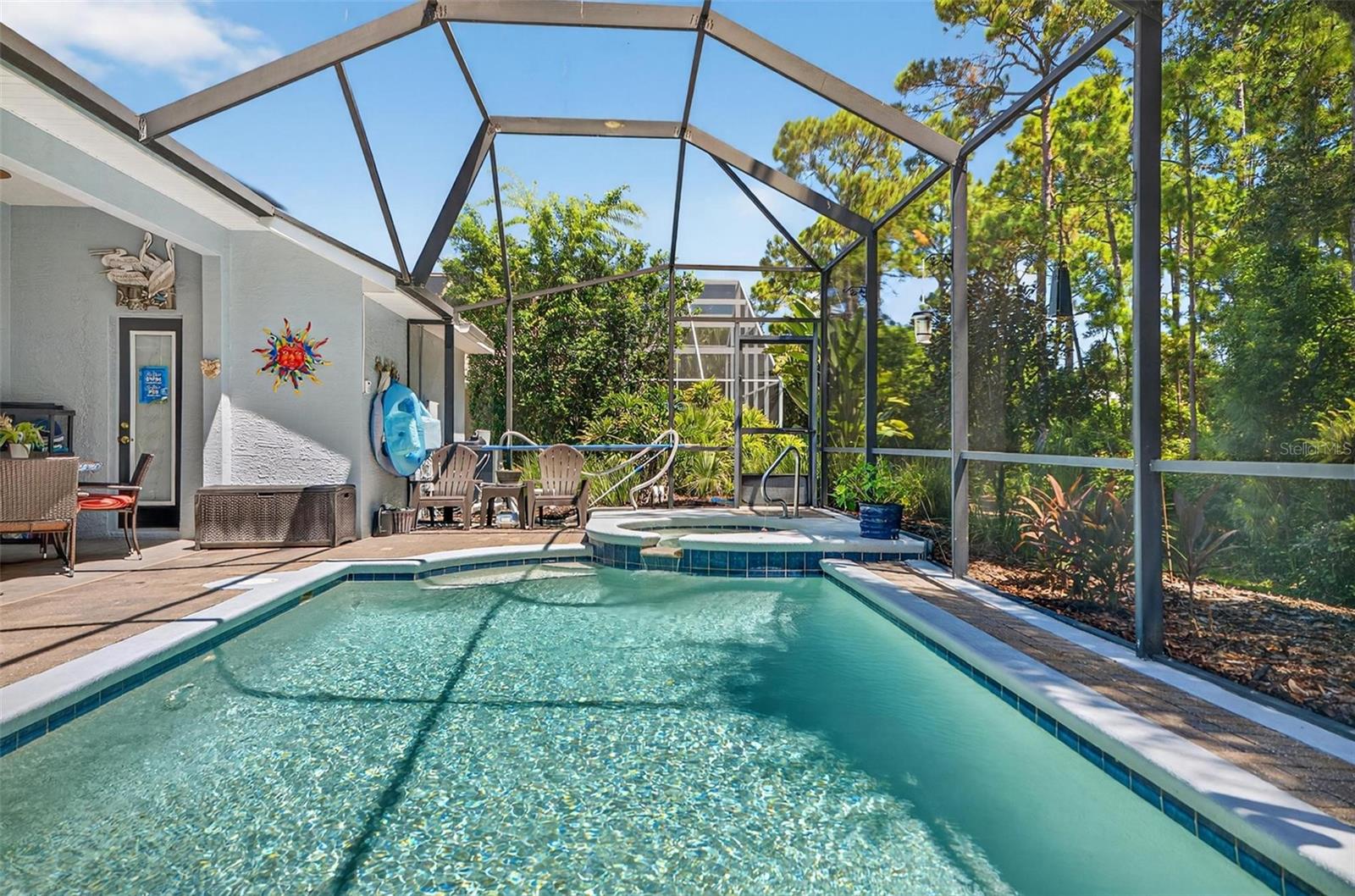 24 SAINT ANDREWS CT