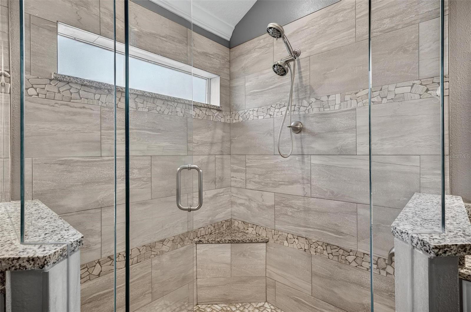 24 SAINT ANDREWS CT
