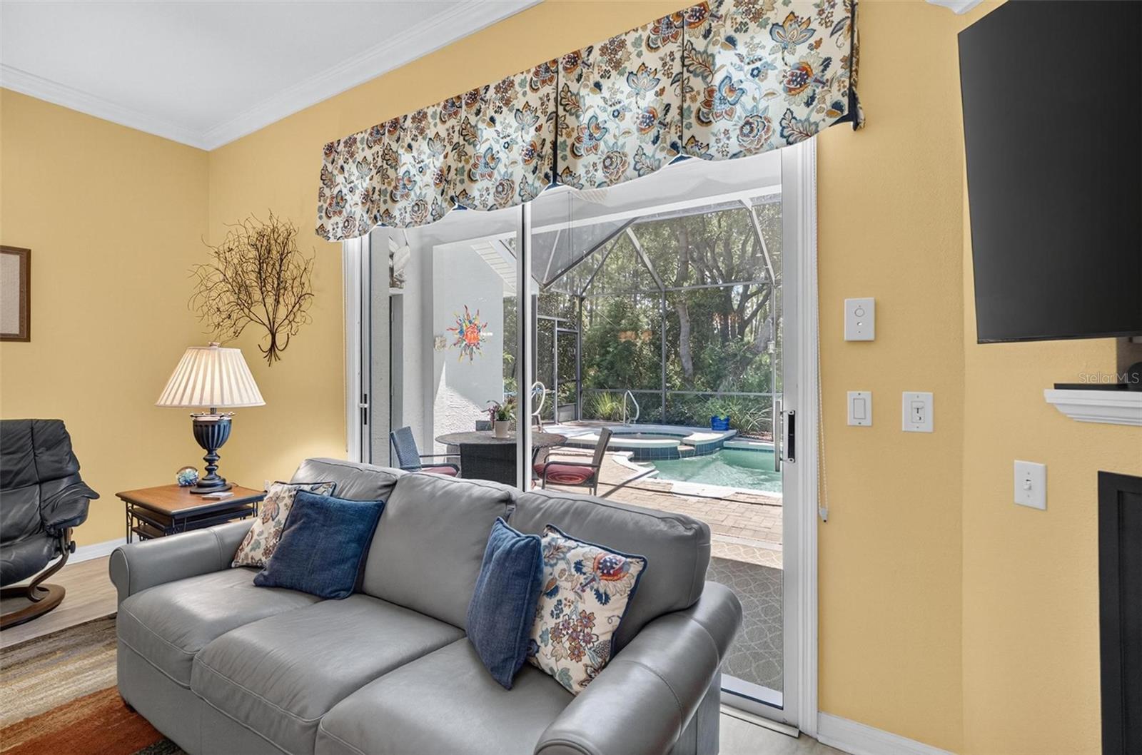 24 SAINT ANDREWS CT