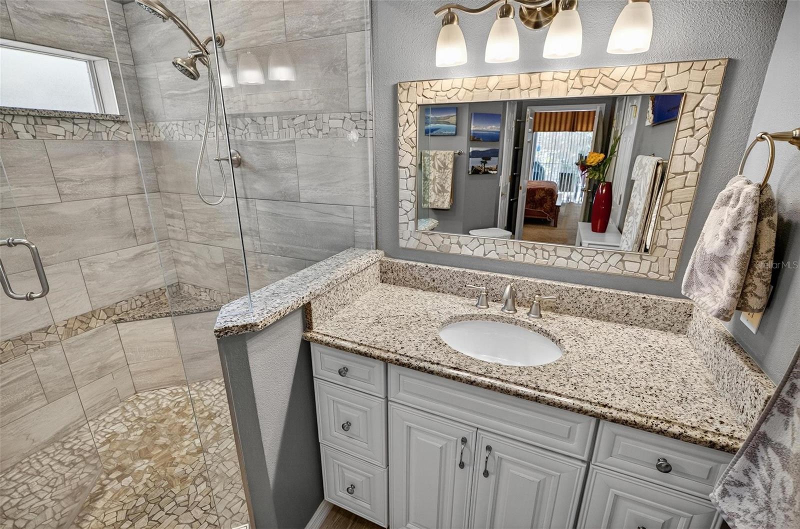 24 SAINT ANDREWS CT