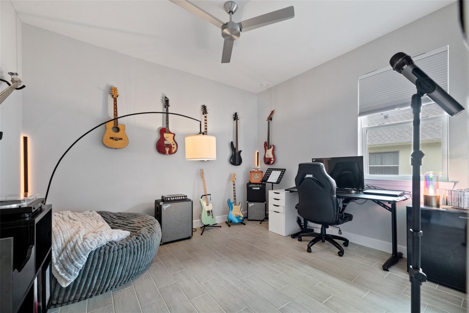 139 BELLEAIRE DR