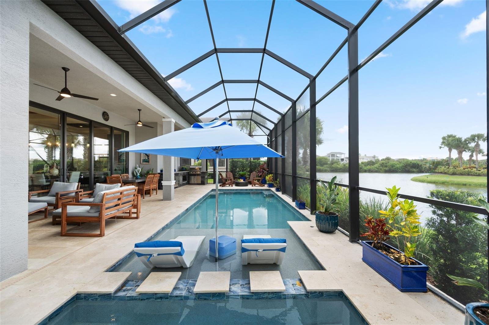 10 HAMMOCK BEACH CIR S