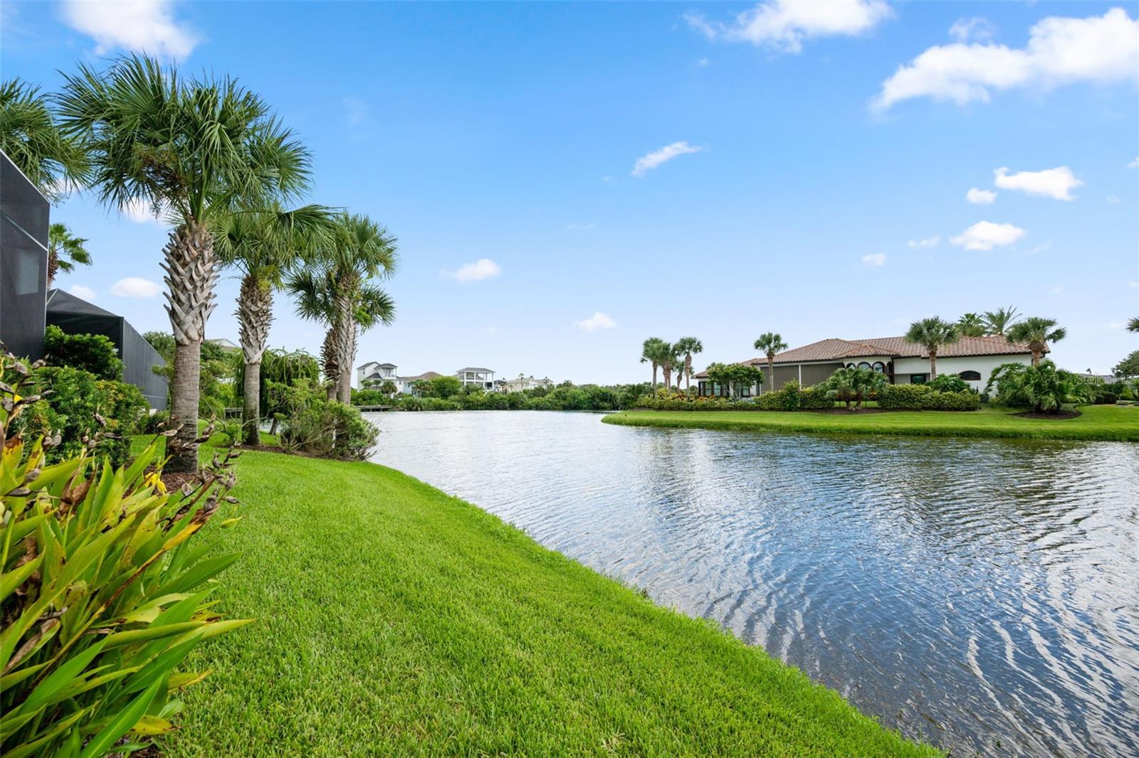 10 HAMMOCK BEACH CIR S