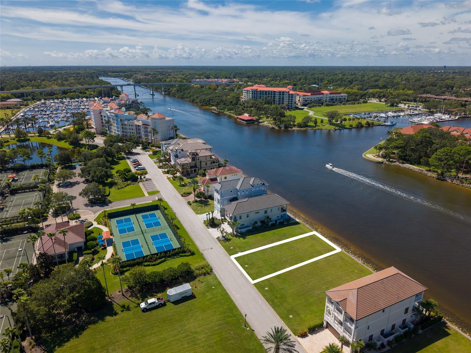234 YACHT HARBOR DR