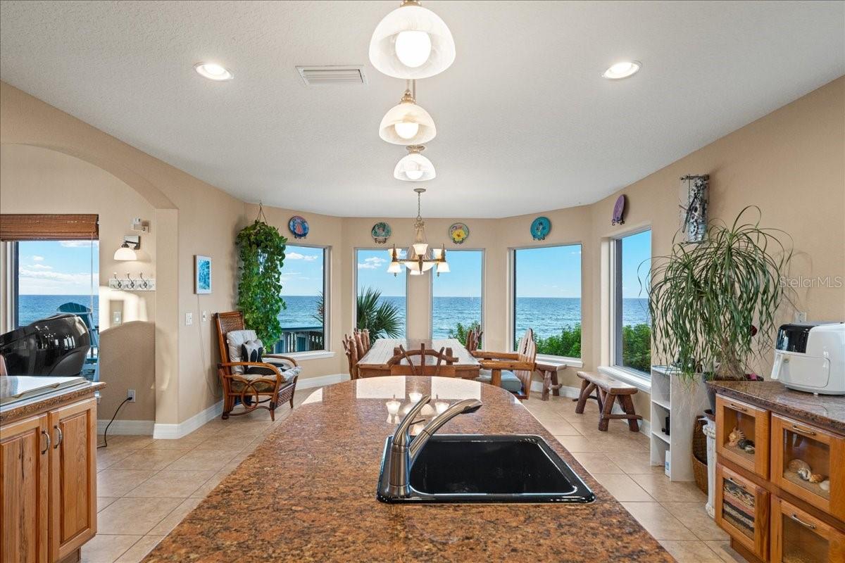 2719 N OCEAN SHORE BLVD