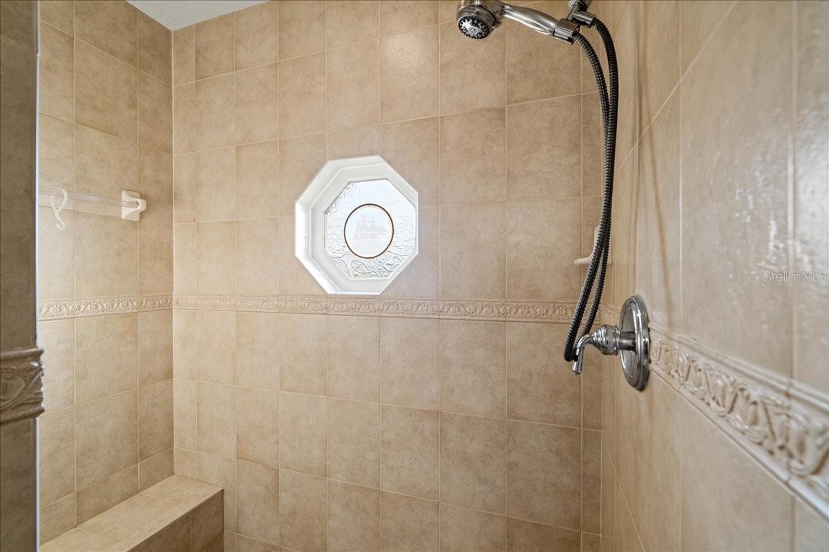 2719 N OCEAN SHORE BLVD