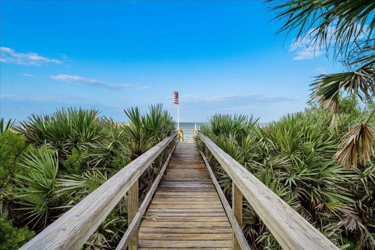 2719 N OCEAN SHORE BLVD