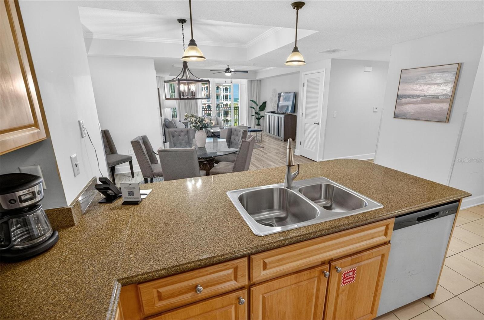 200 OCEAN CREST DR #606