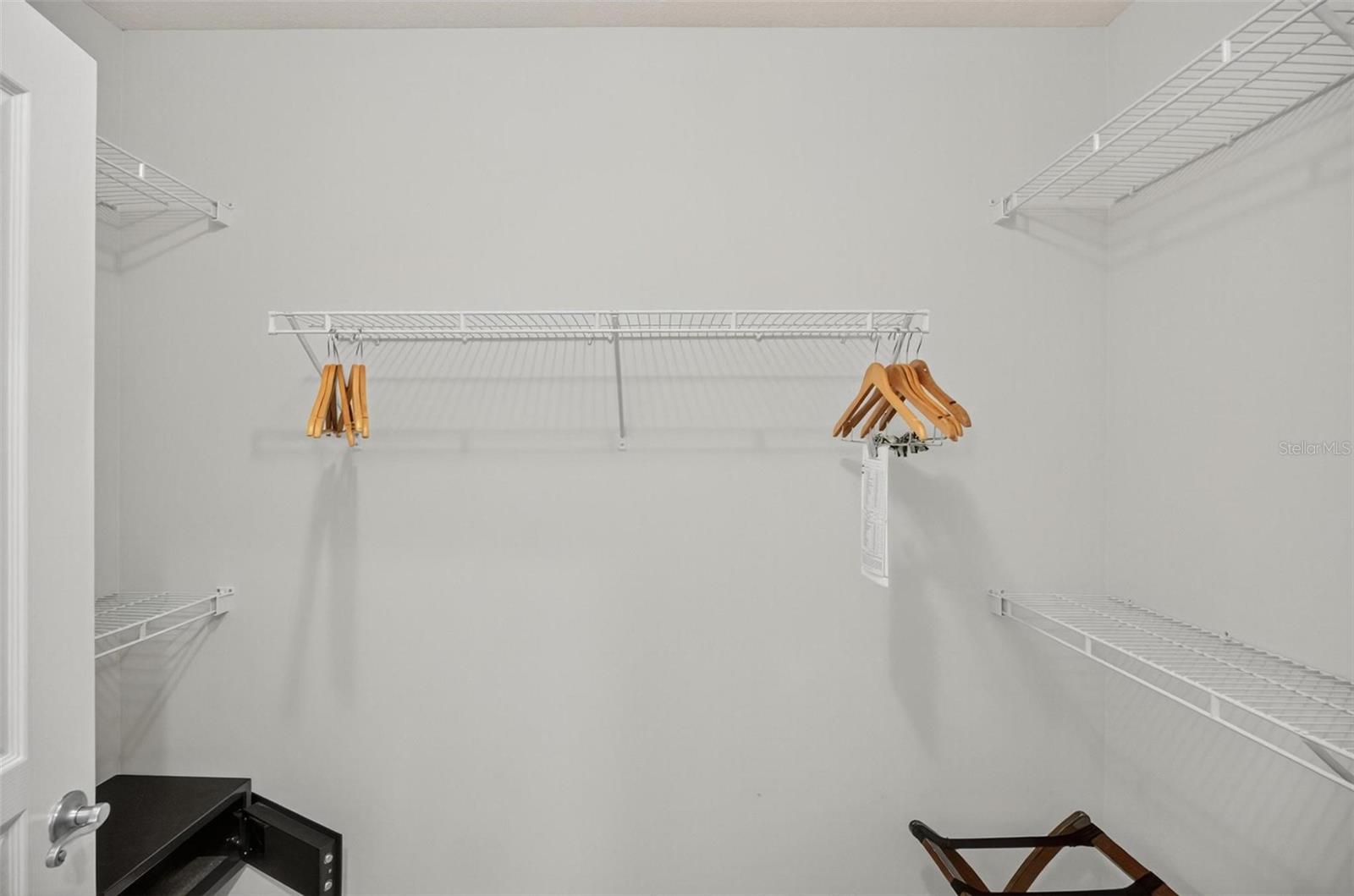 200 OCEAN CREST DR #606