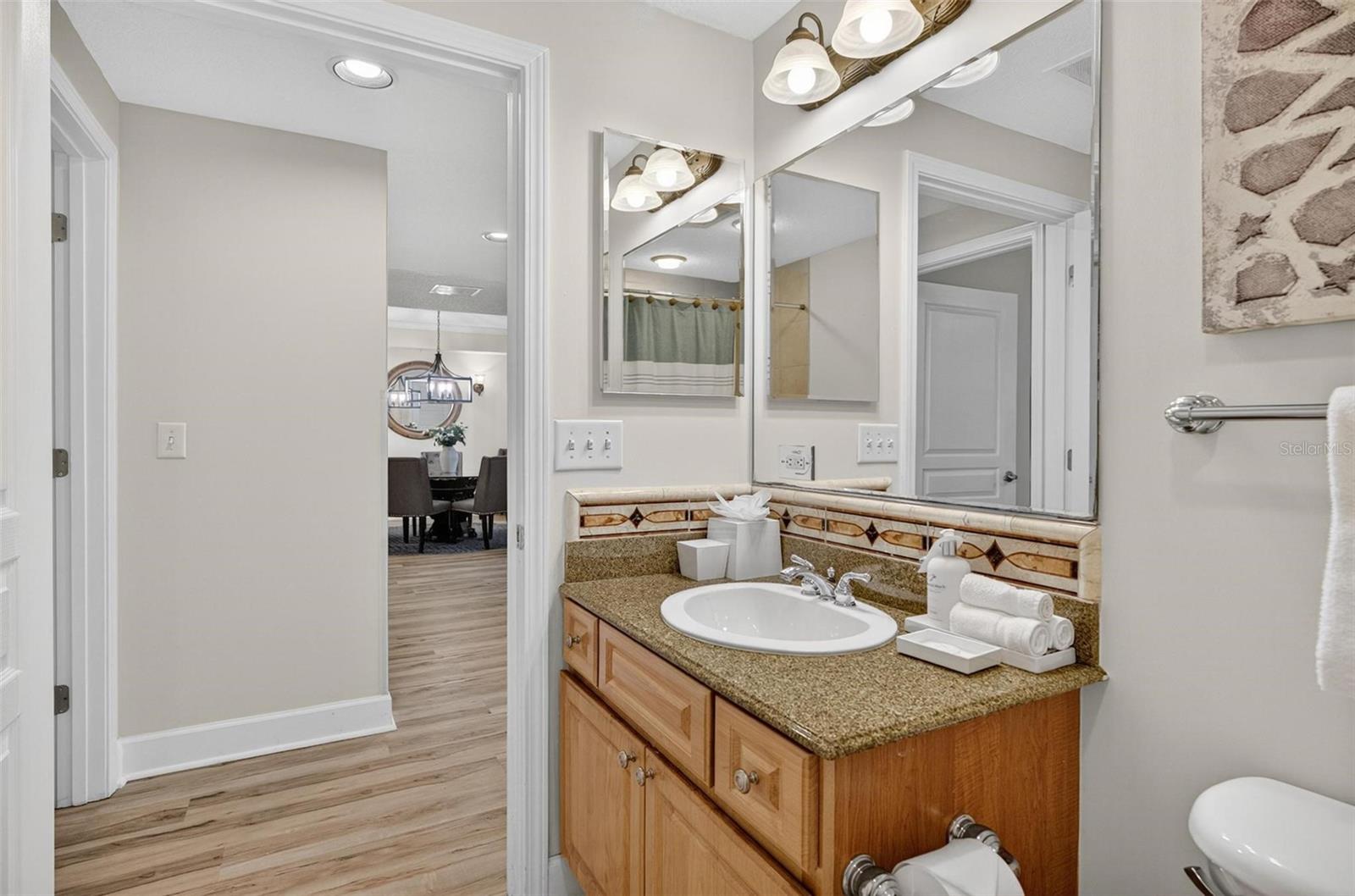 200 OCEAN CREST DR #606