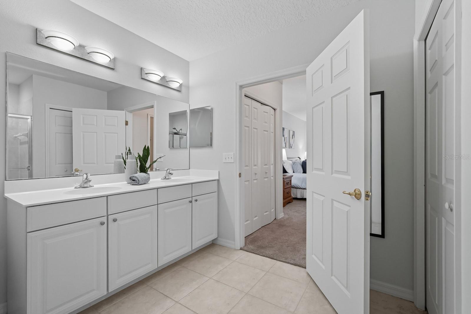 1200 CANOPY WALK LN #1212