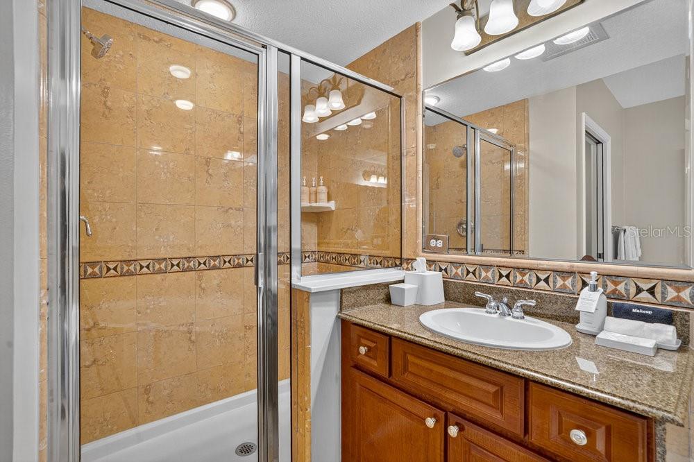 200 OCEAN CREST DR #907