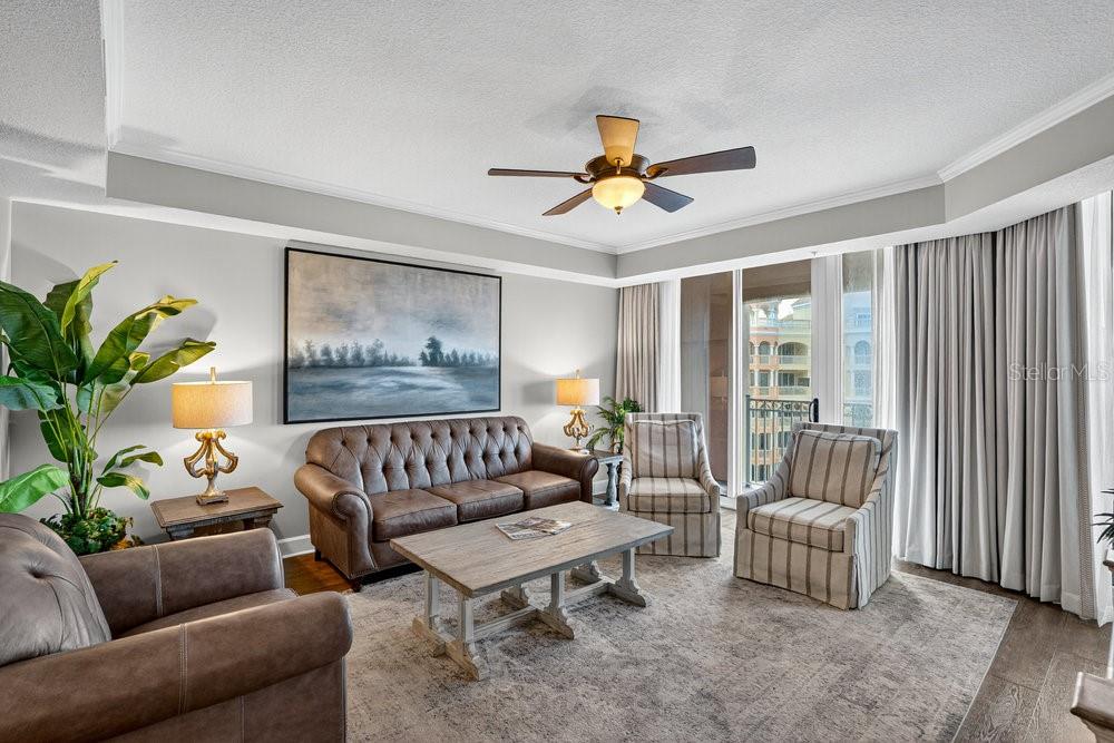 200 OCEAN CREST DR #907