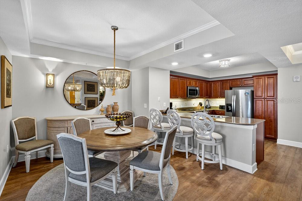 200 OCEAN CREST DR #907