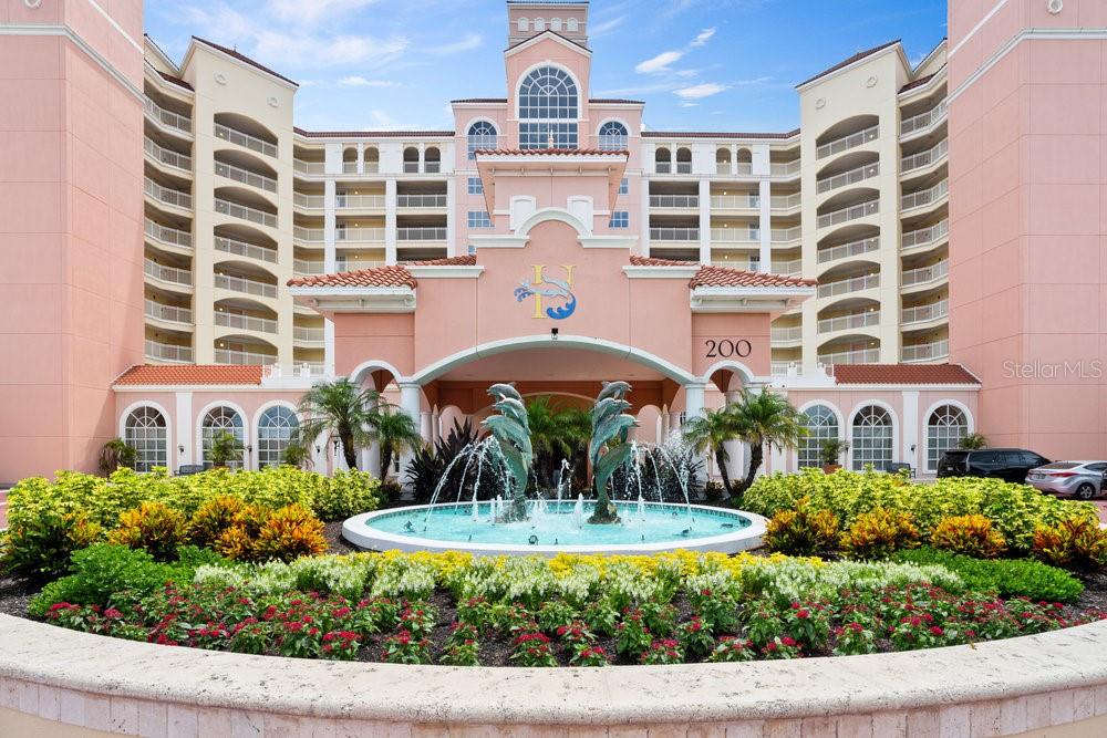 200 OCEAN CREST DR #907