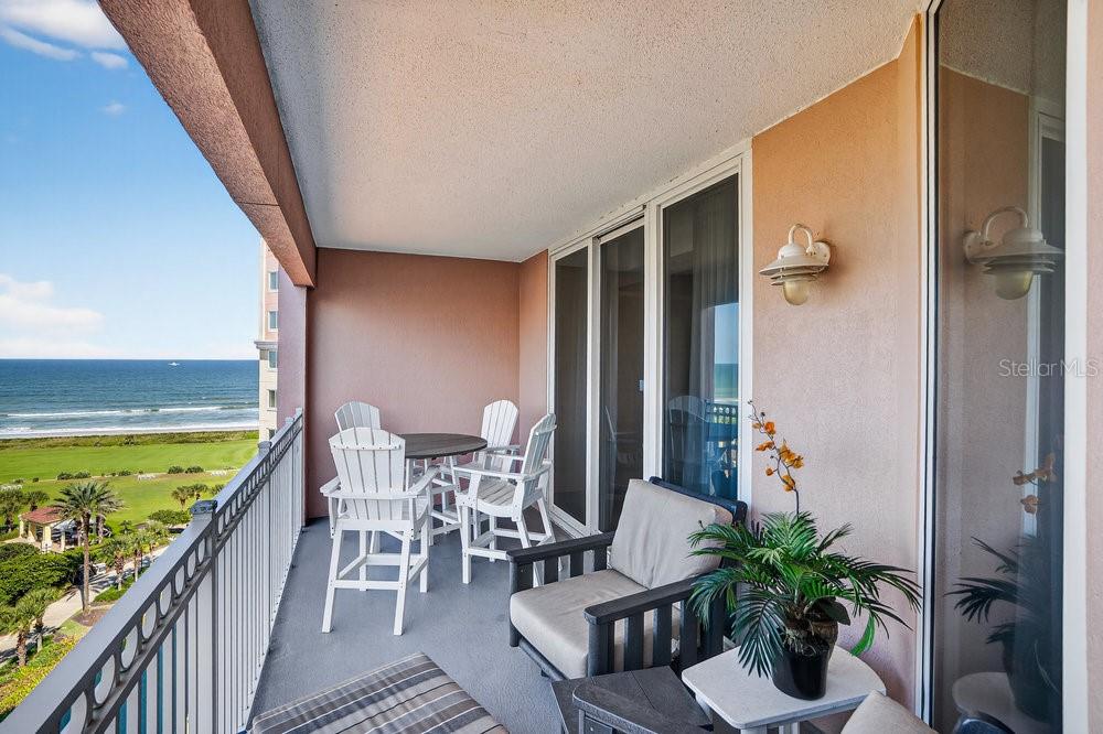 200 OCEAN CREST DR #907