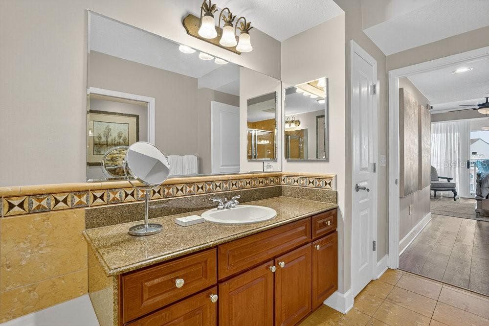 200 OCEAN CREST DR #907