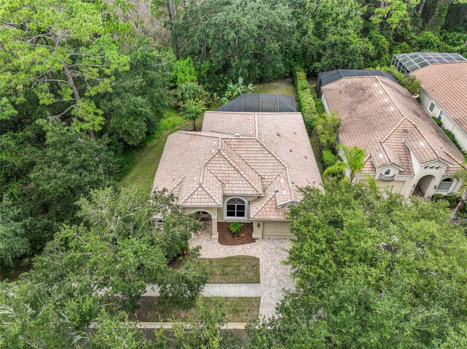 5 VILLAGE VIEW DR