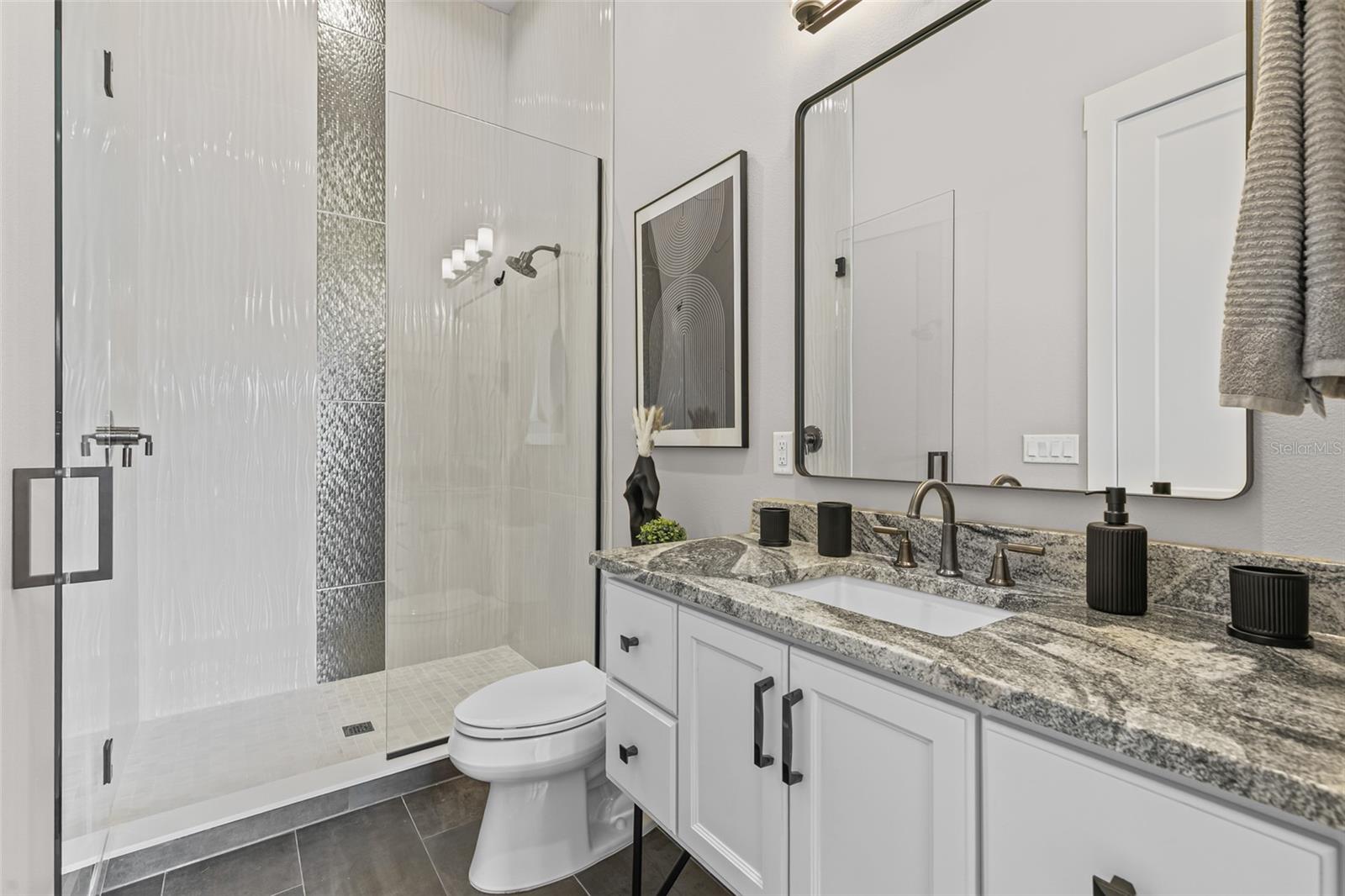 228 YACHT HARBOR DR