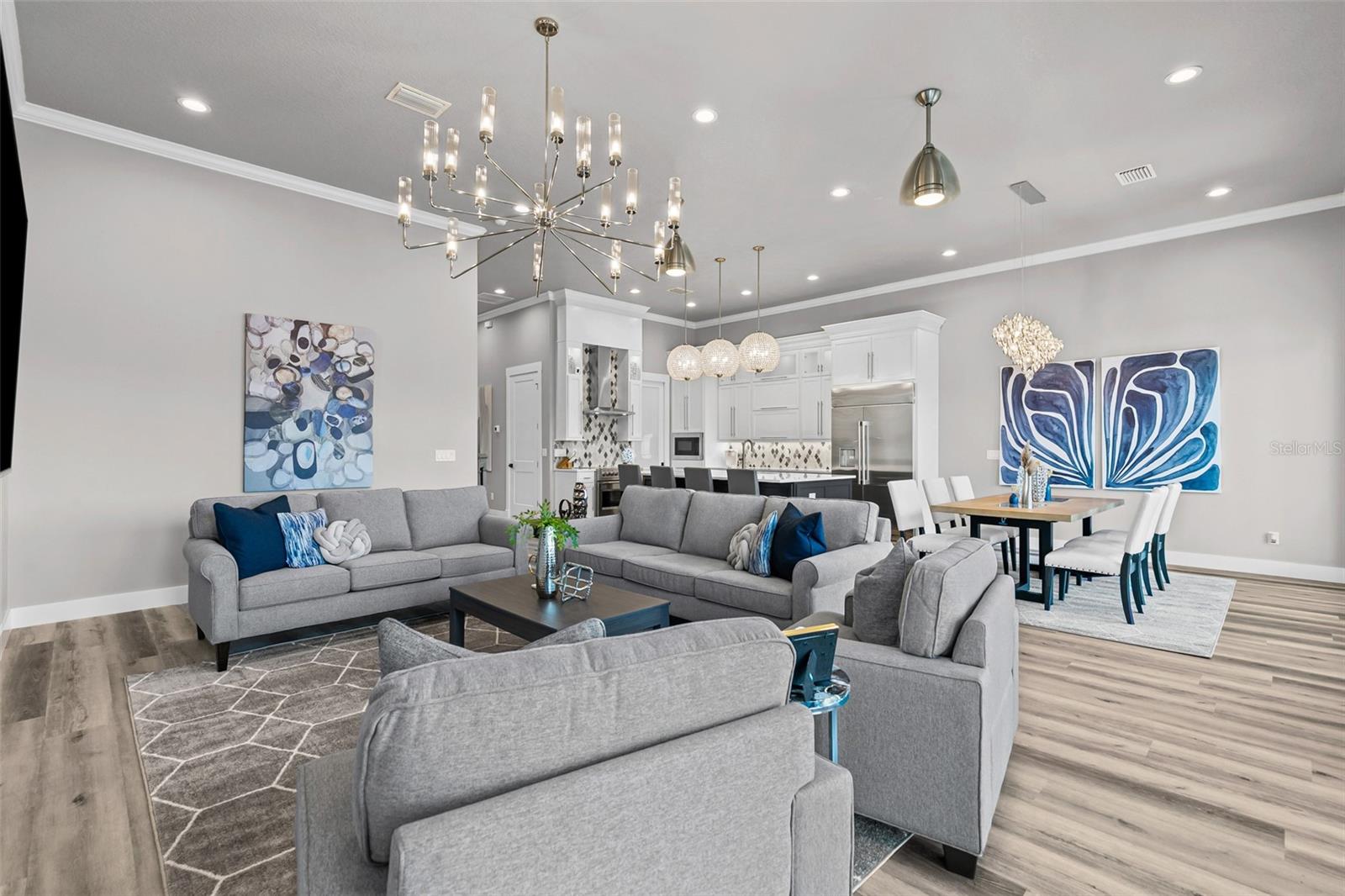 228 YACHT HARBOR DR
