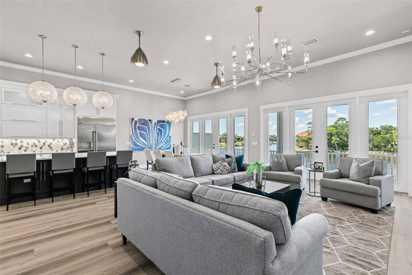 228 YACHT HARBOR DR