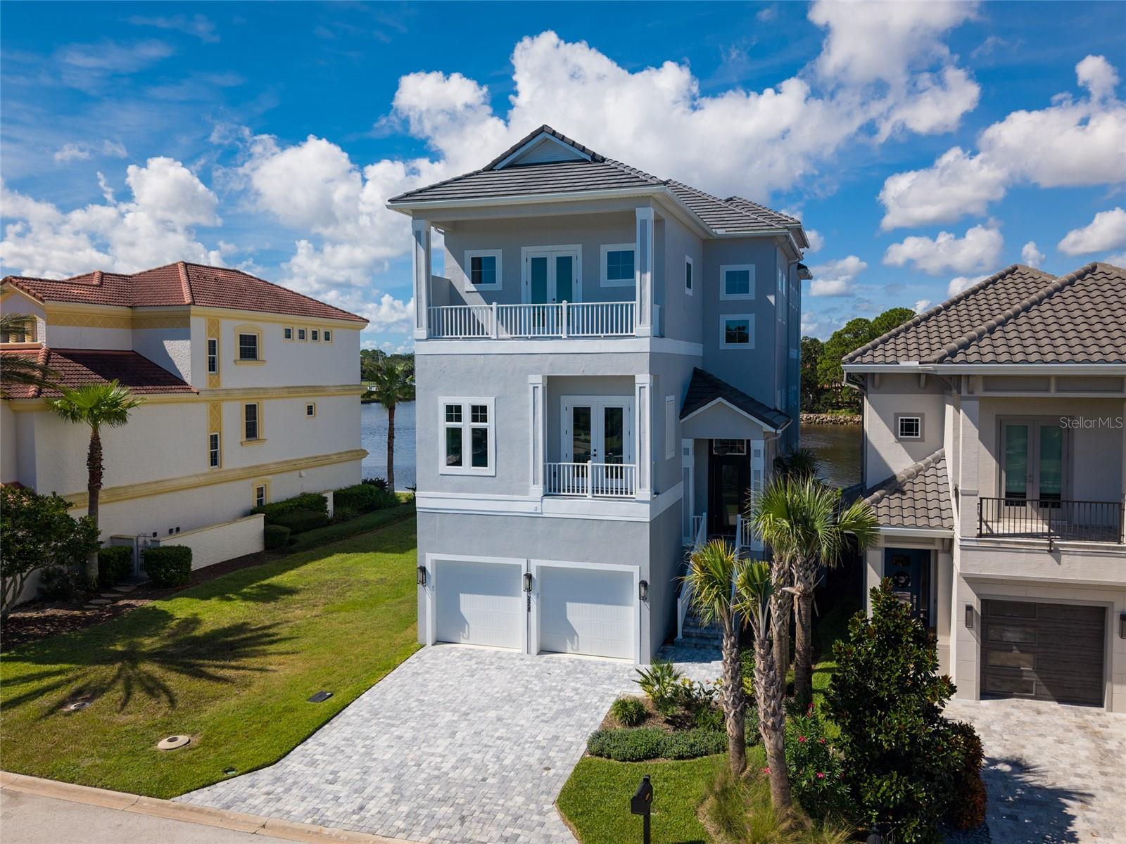 228 YACHT HARBOR DR