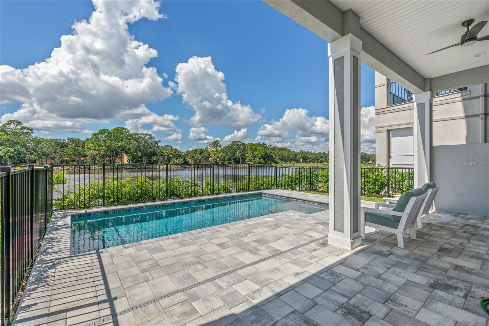 228 YACHT HARBOR DR