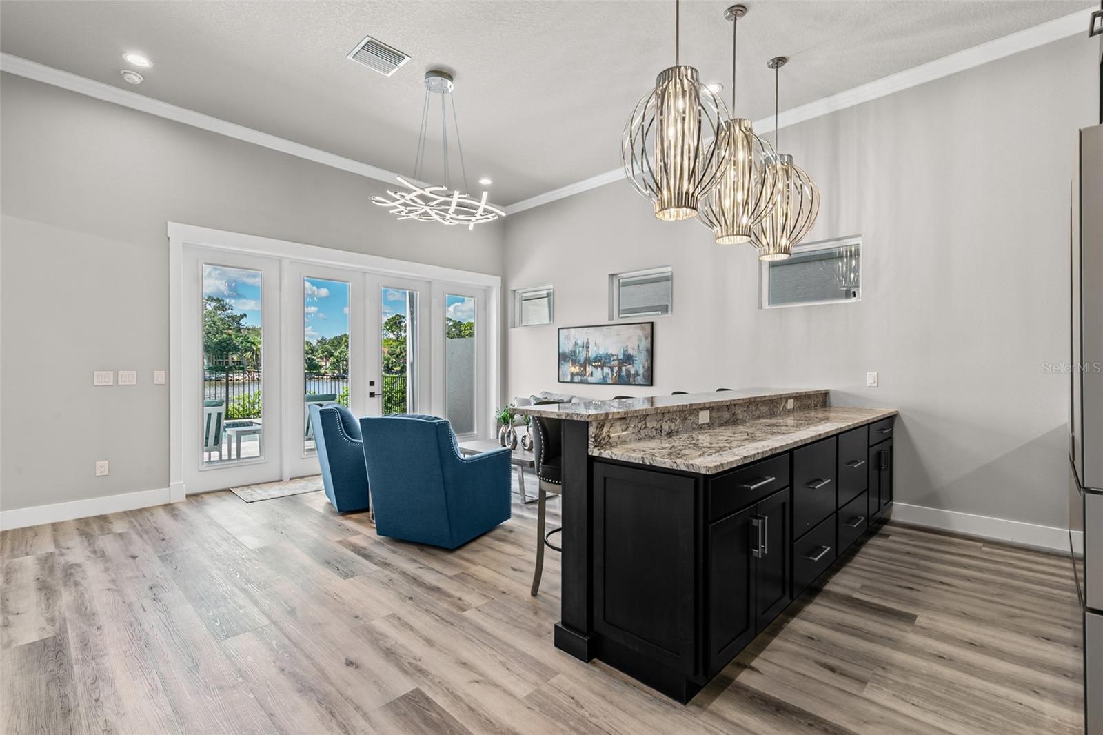 228 YACHT HARBOR DR