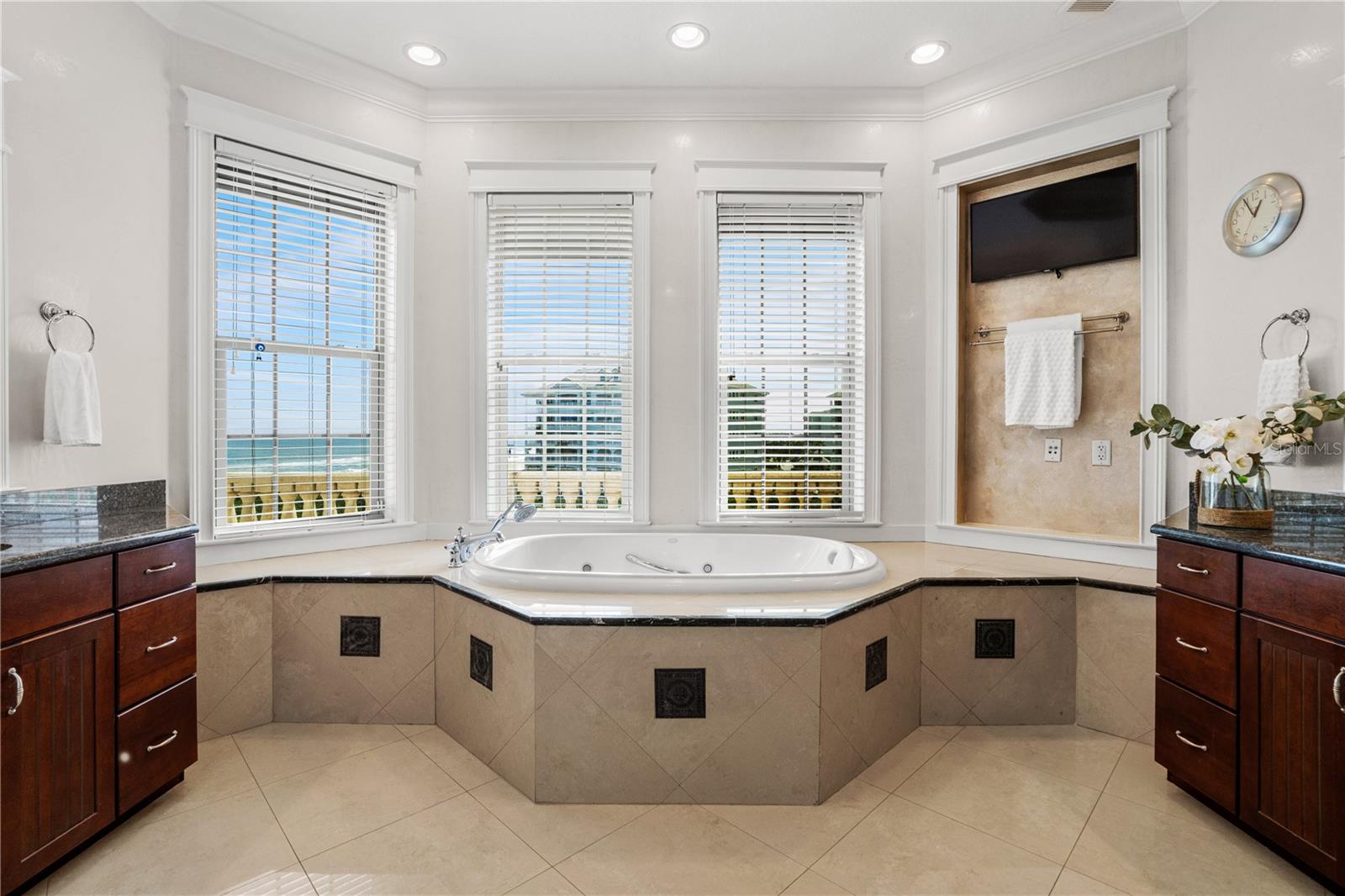 34 HAMMOCK BEACH CIR S