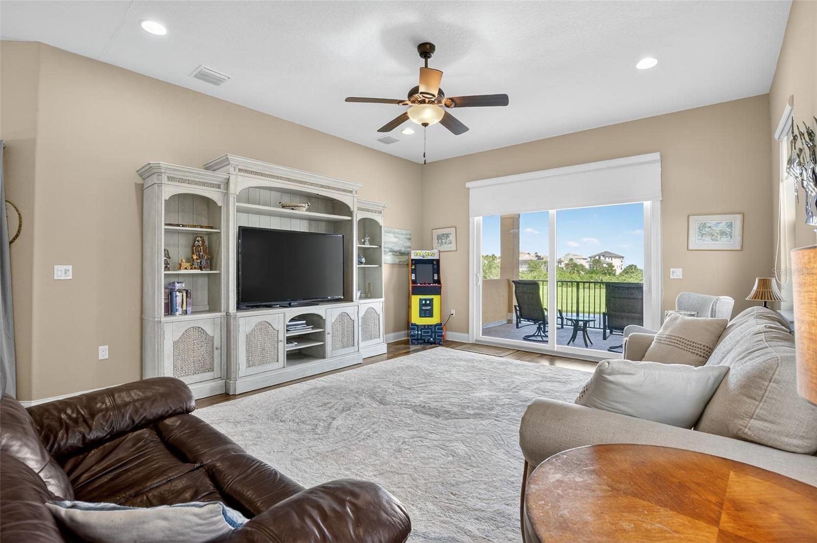 23 CYPRESSWOOD DR S