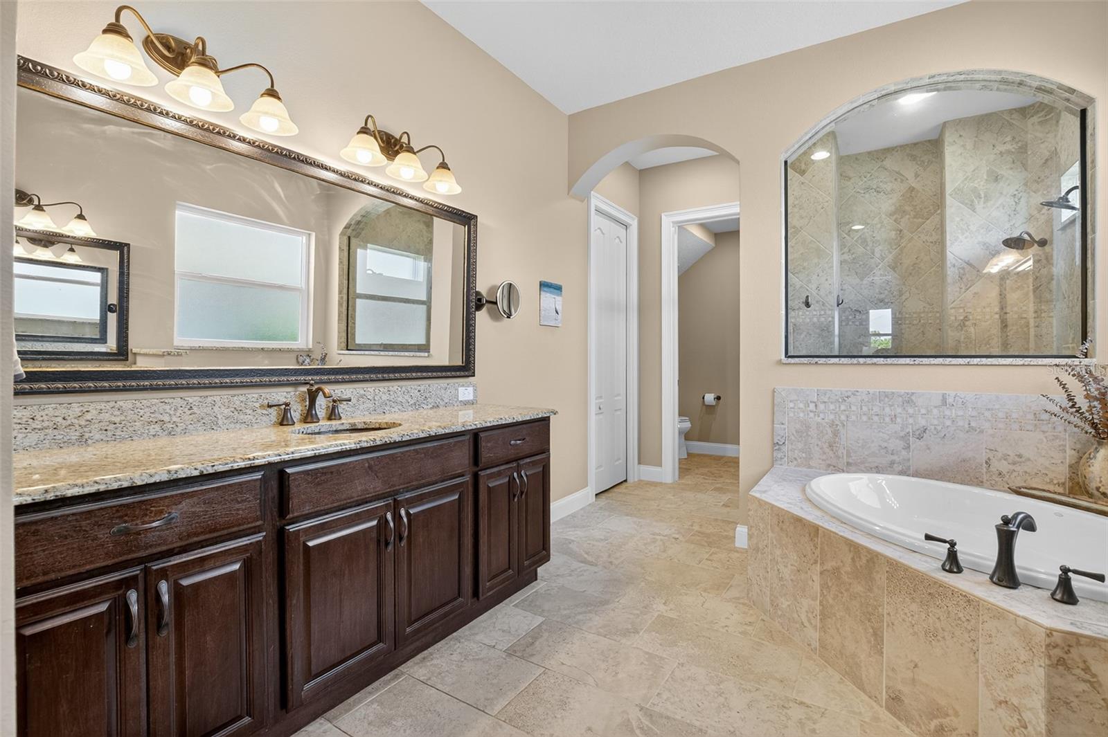 23 CYPRESSWOOD DR S