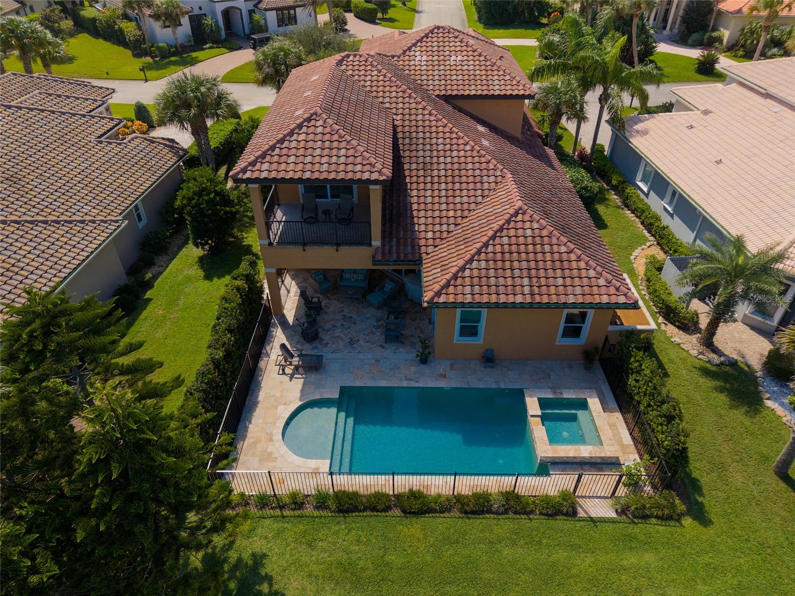 23 CYPRESSWOOD DR S