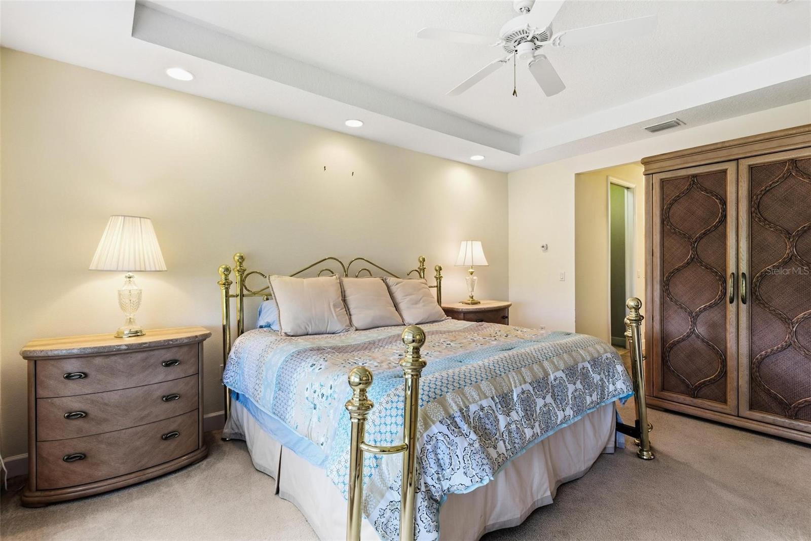 12 RIVERPOINT DR #12