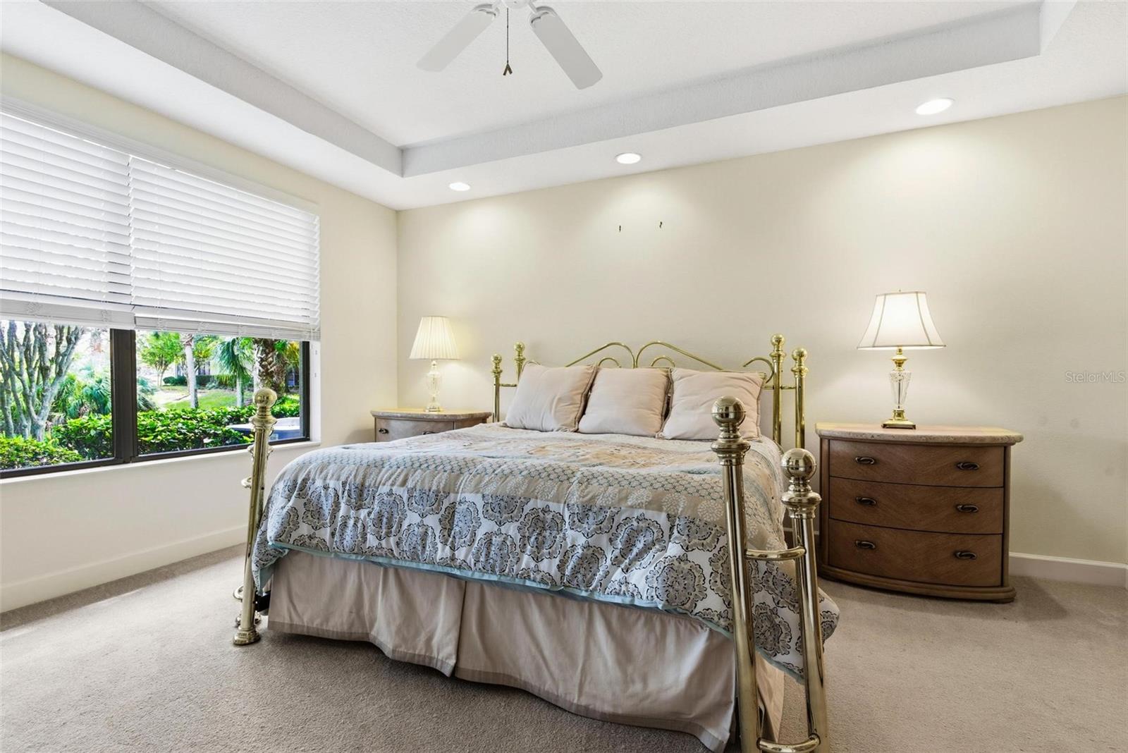 12 RIVERPOINT DR #12