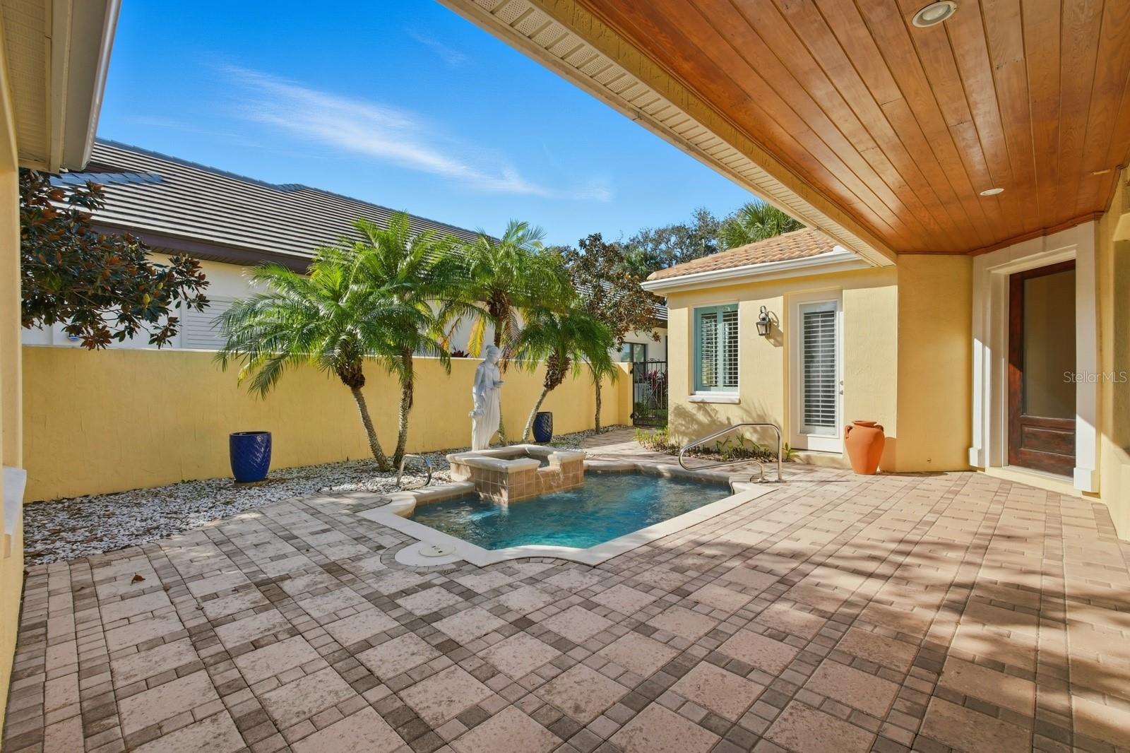 41 KINGFISHER LN