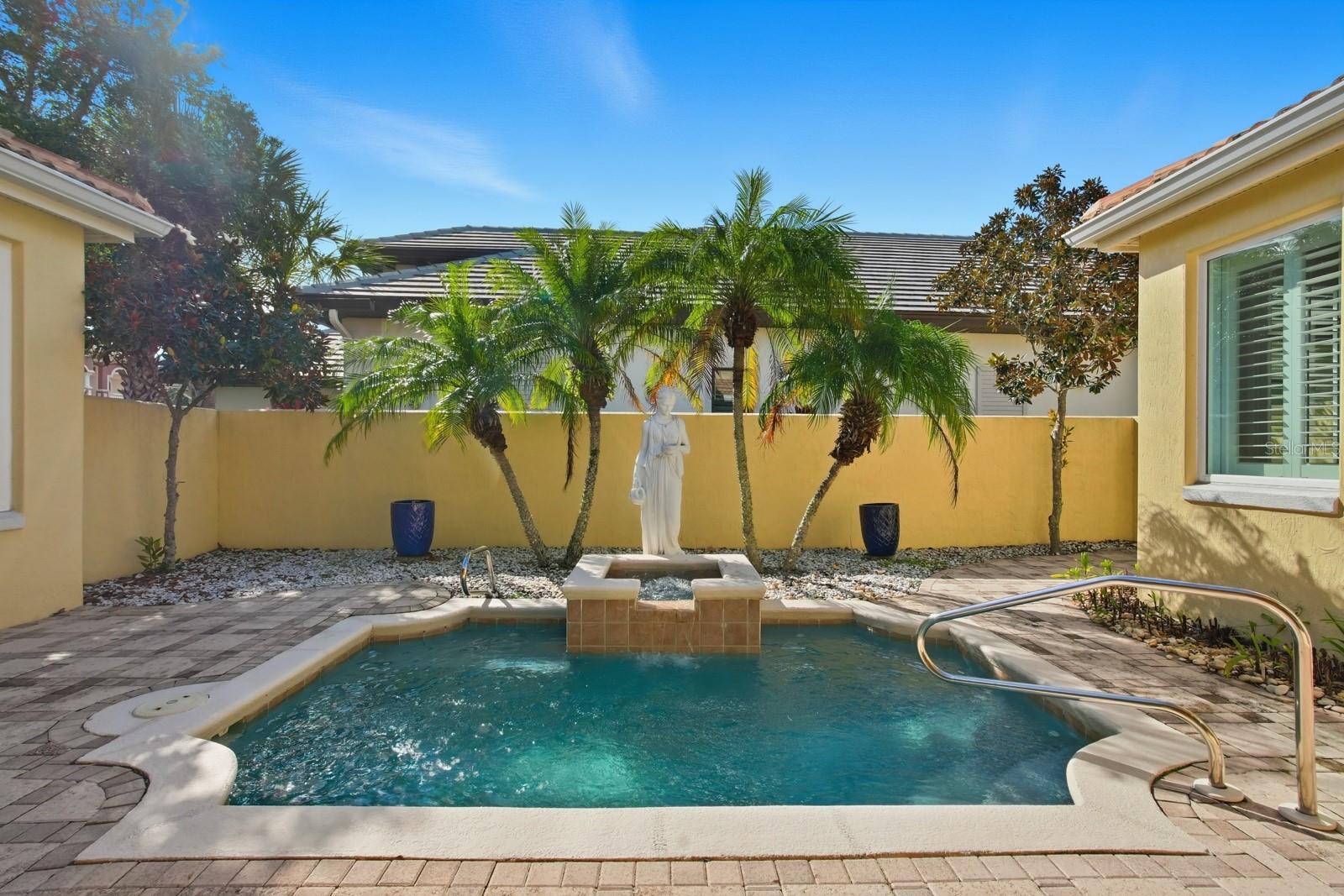 41 KINGFISHER LN