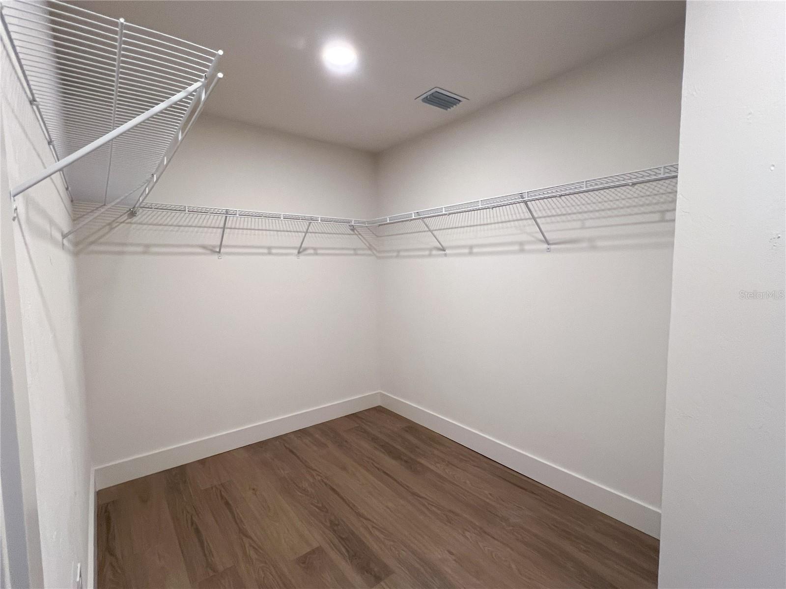 320 RODEO RD