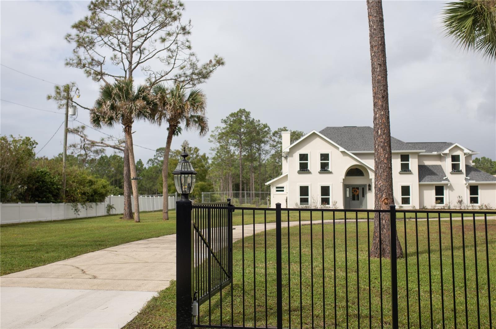 320 RODEO RD