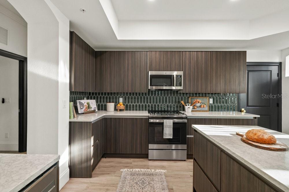 455 RIVERFRONT DR #A202