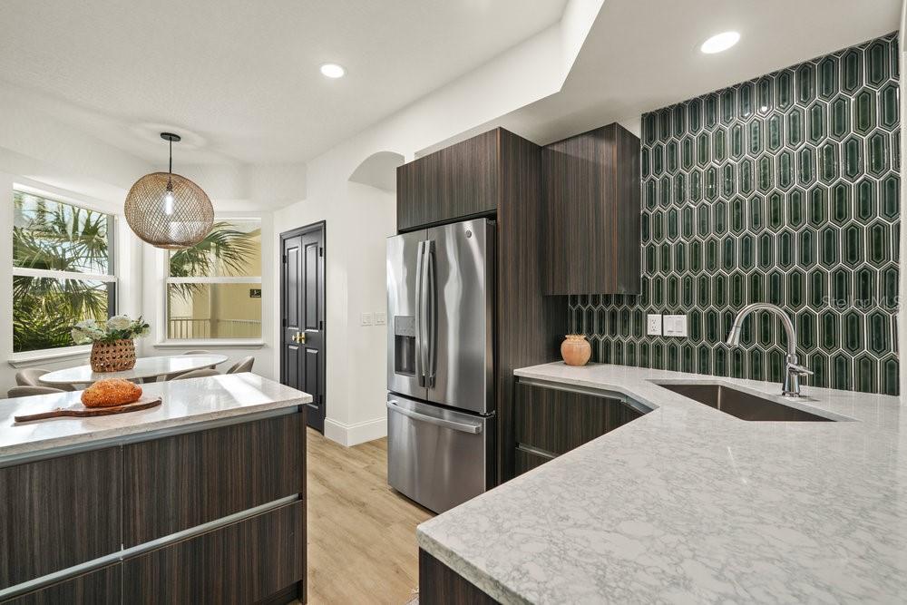 455 RIVERFRONT DR #A202