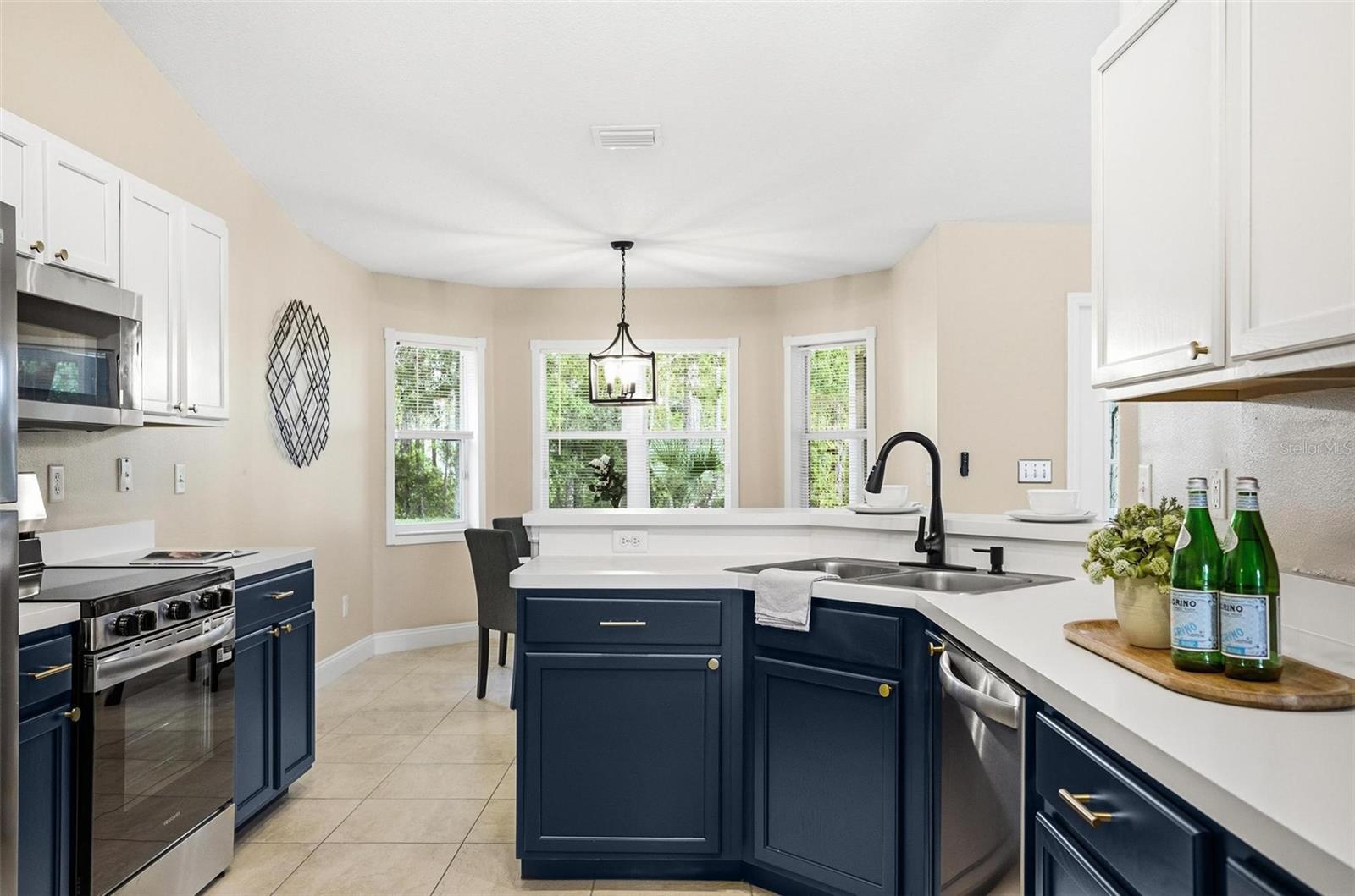 55 RIPPLING BROOK DR